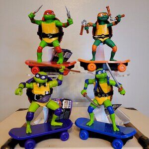 TMNT with Skateboards
